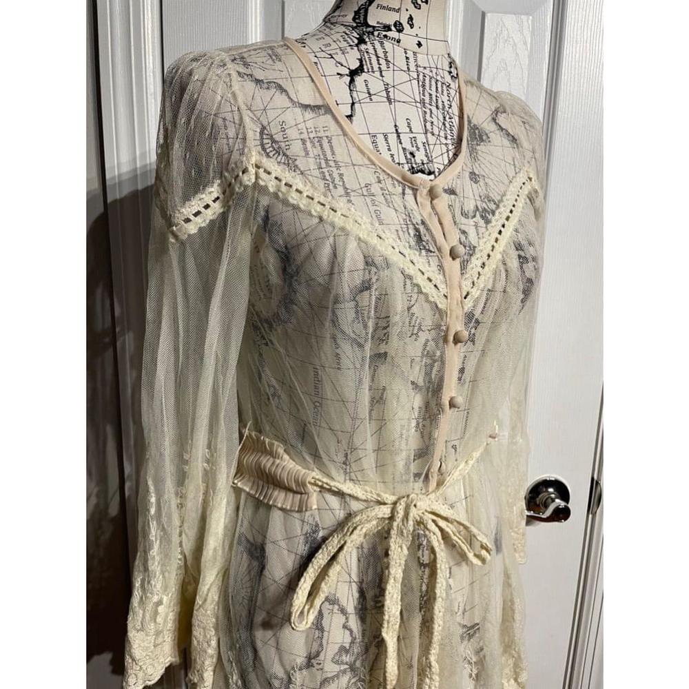 Ryu Vintage Lace Duster Kimono Tie Floral Eyelet Embroidery cover boho coastal L
